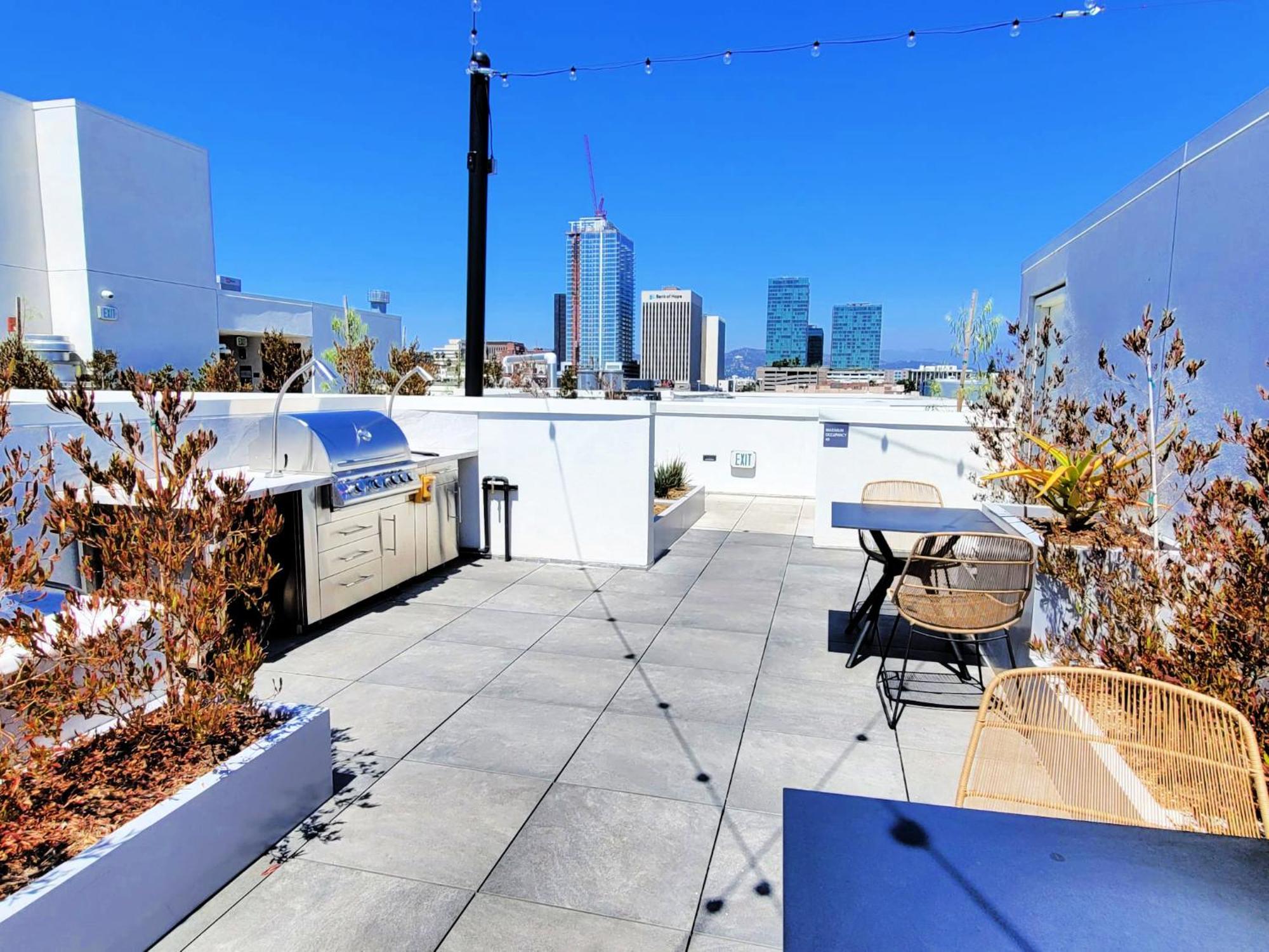 Dream Escape With Great Rooftop Views